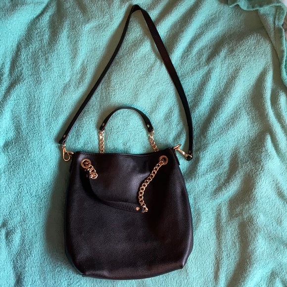 Michael Kors Handbags - 🖤Michael Kors Never Used Leather Bag